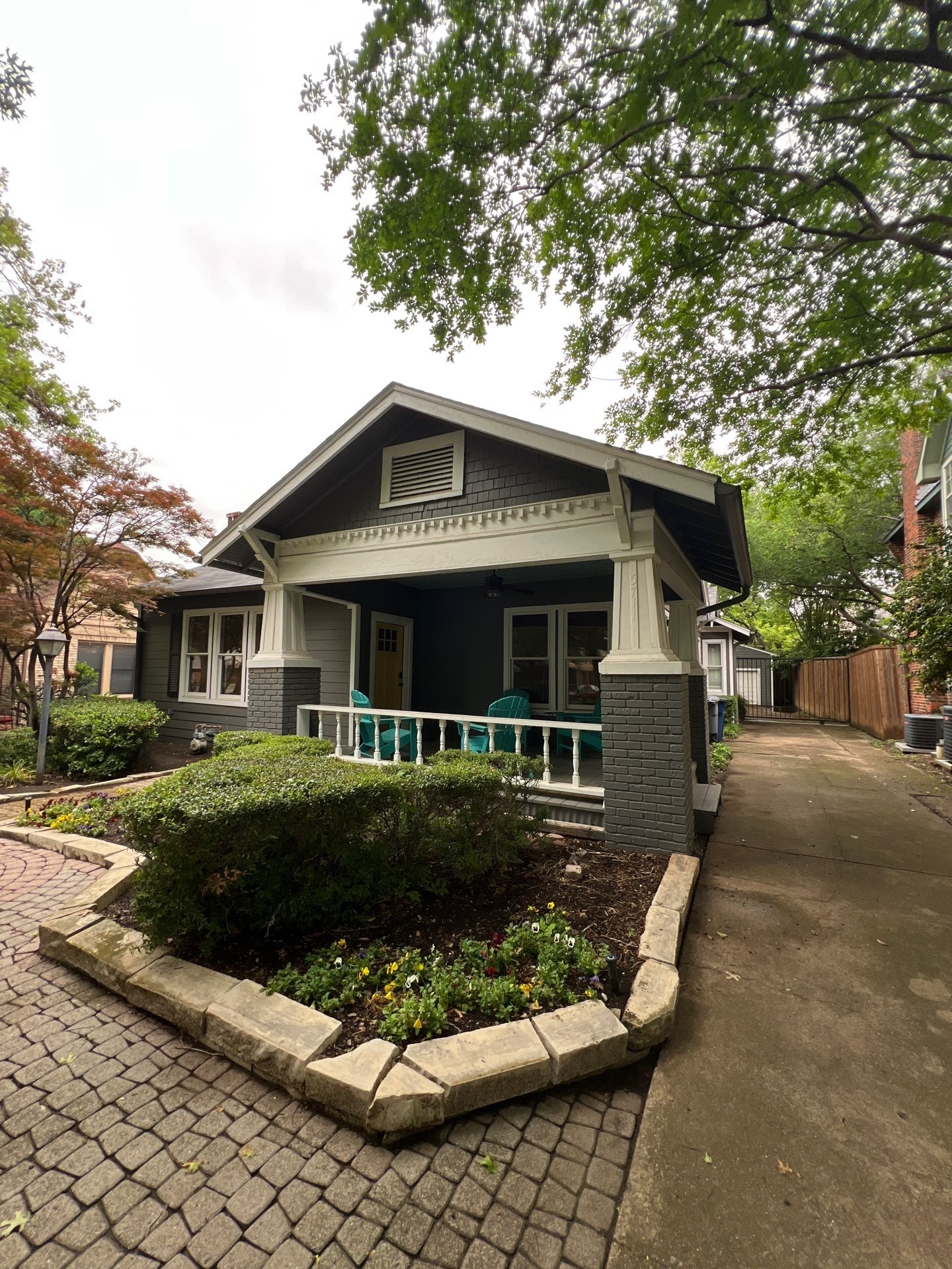 Front exterior of a Dallas, TX home during a mold remediation project