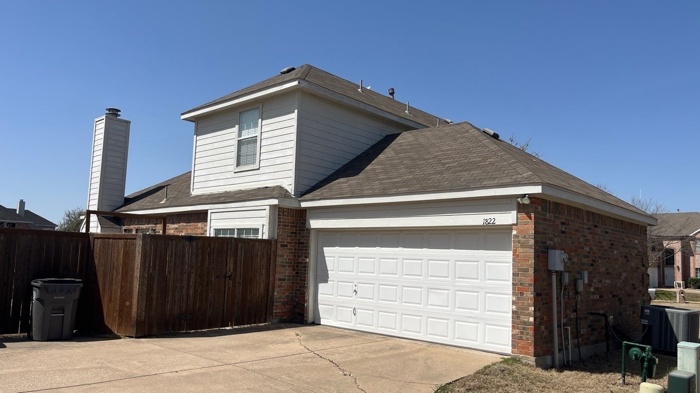 Aged 3-tab shingles showing end-of-life wear ahead of the Allen, TX roof replacement
